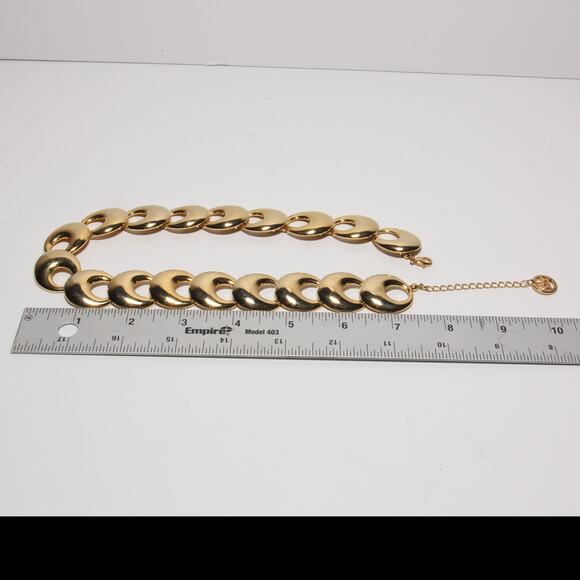 Vintage Crown Trifari Goldtone Chunky Statement Necklace - Picture 5 of 5